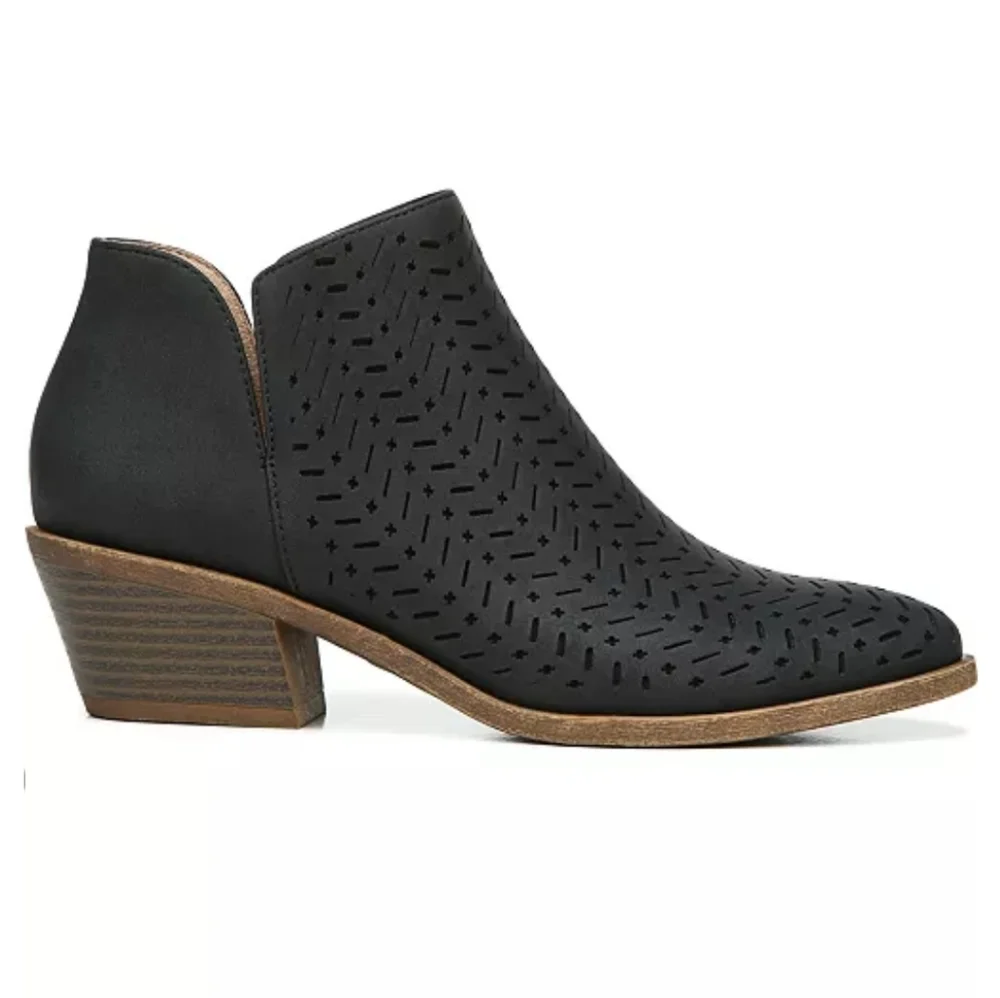 NWOT Life Stride Payton Booties